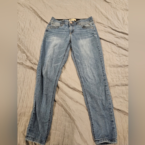 Democracy Denim - Women's Democracy Jeans Size 6